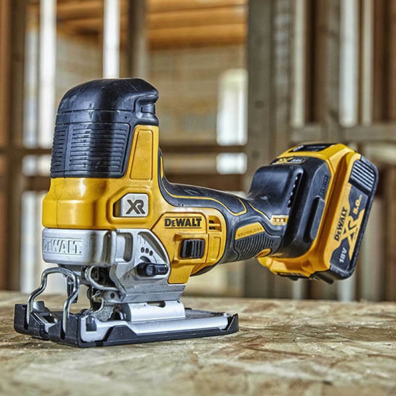 Dewalt Σέγα 18V Solo DCS335NT