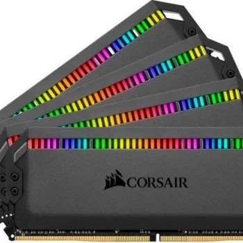 Corsair Dominator Platinum RGB DDR4 32GB RAM με 4x8GB Modules και Ταχύτητα 3200 για Desktop CMT32GX4M4C3200C16