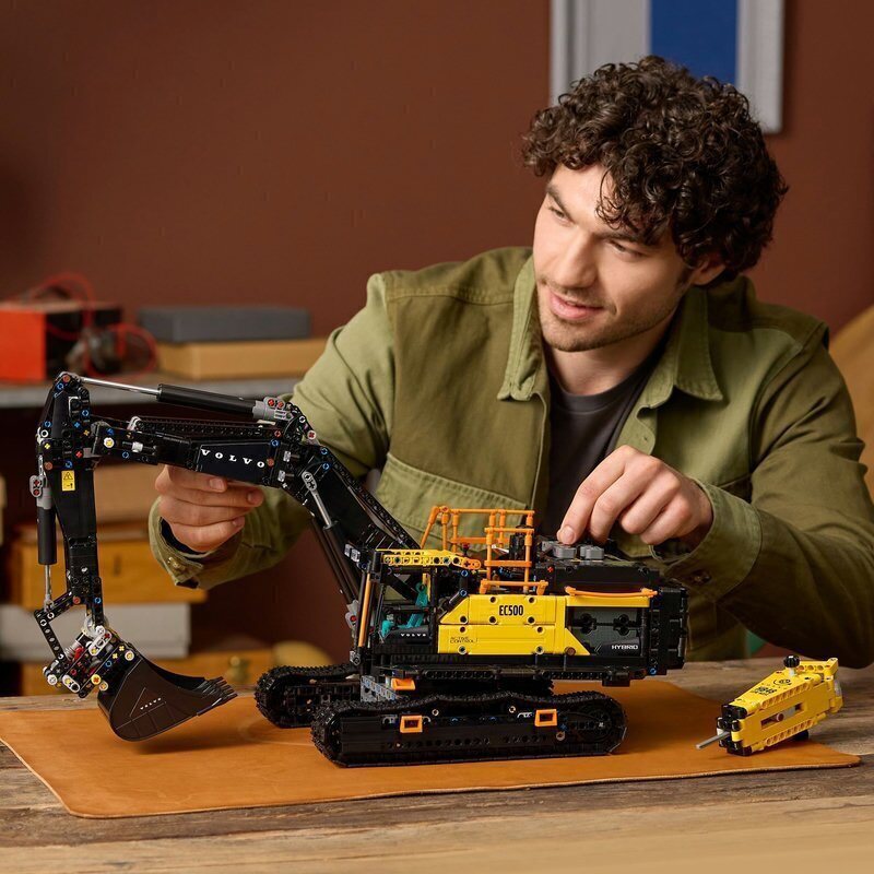 Lego Technic Volvo EC500 για 18+ Ετών 2359τμχ 42215